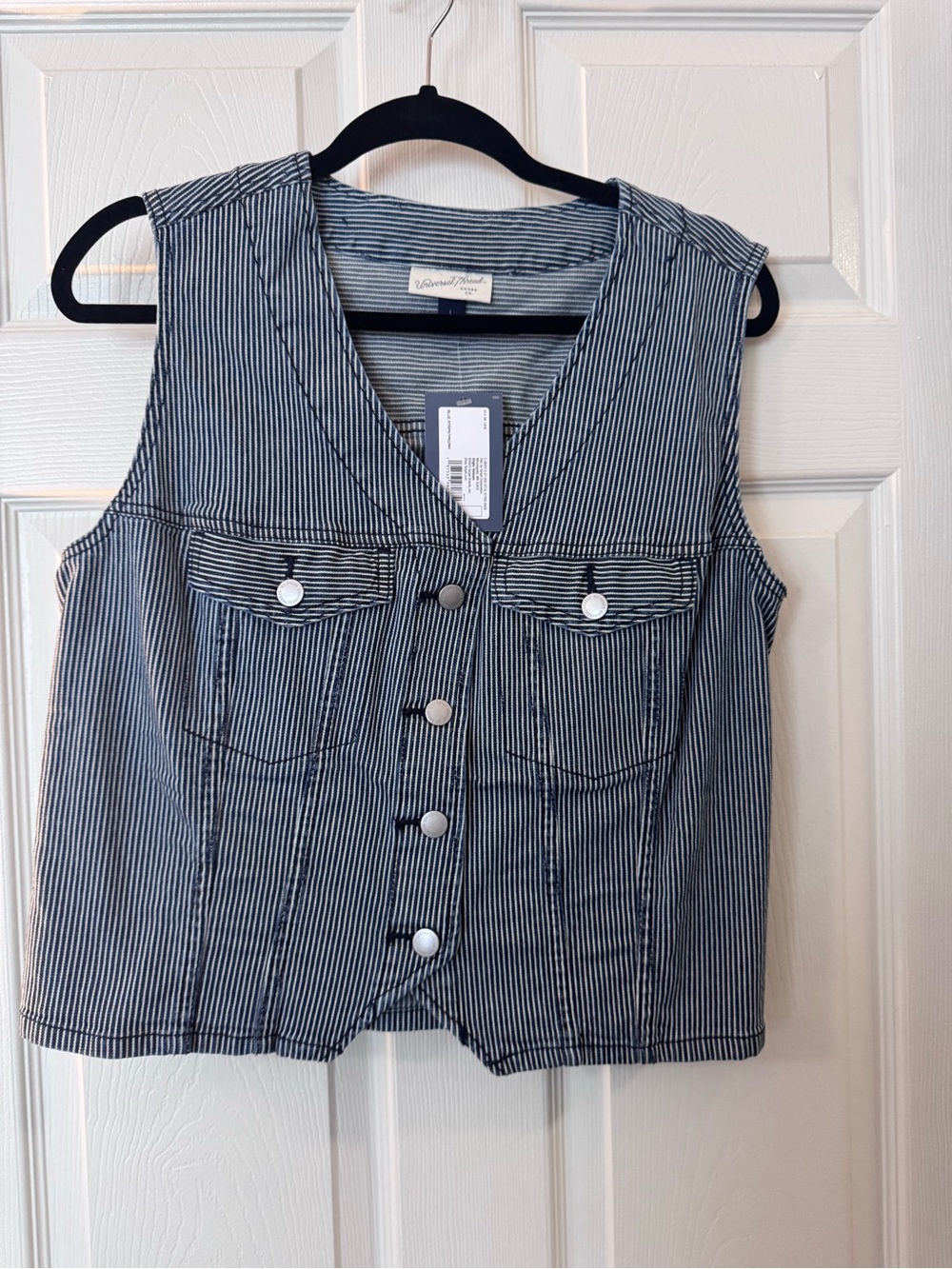 Striped Button-Front Sleeveless Vest - Blue & White